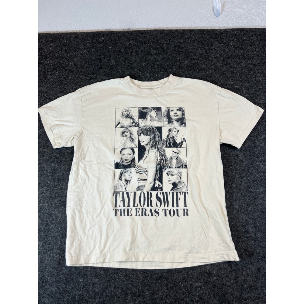 Taylor Swift The Eras Tour T Shirt Mens Medium White Graphic Concert Merch Tee